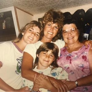 Meet your Posher, Toni